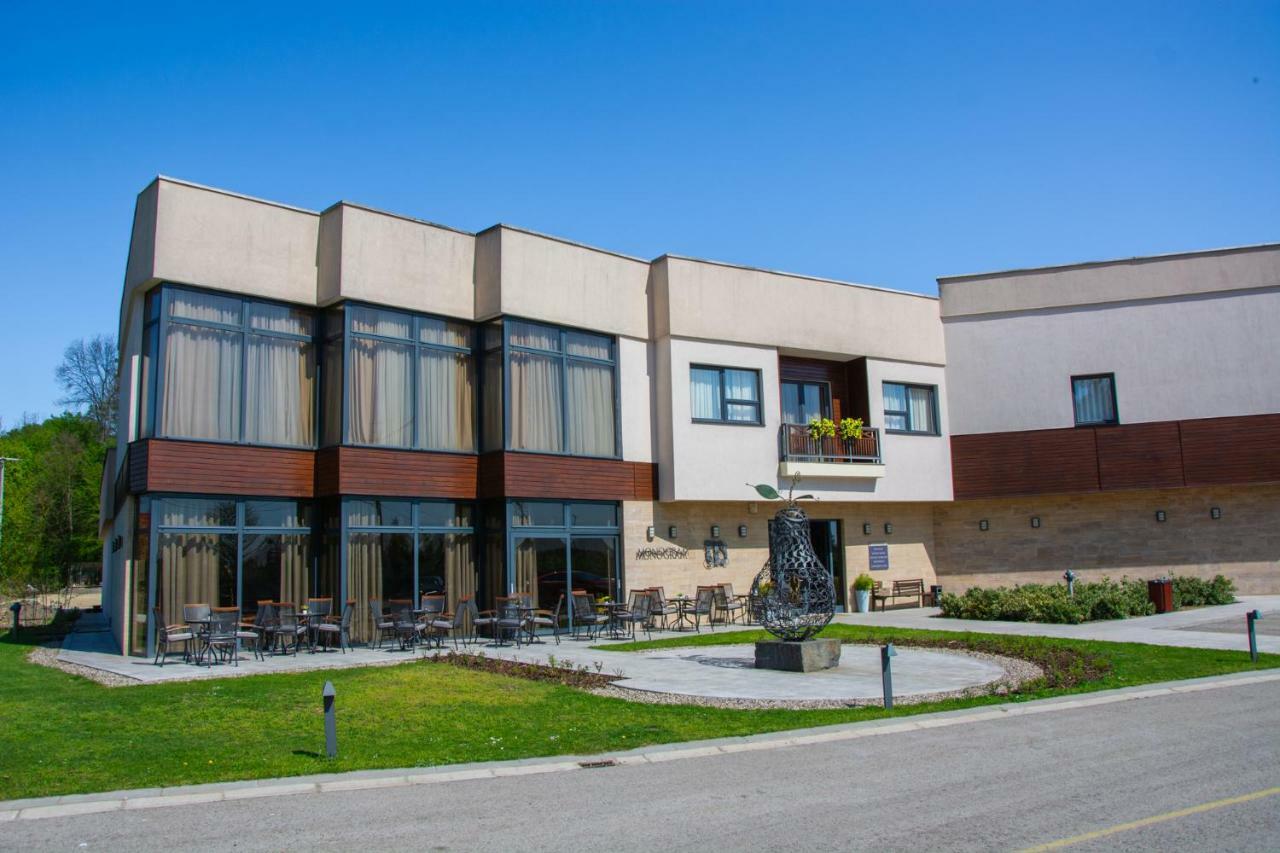 Hotel & Distillery Monogram Gradac  Exterior photo