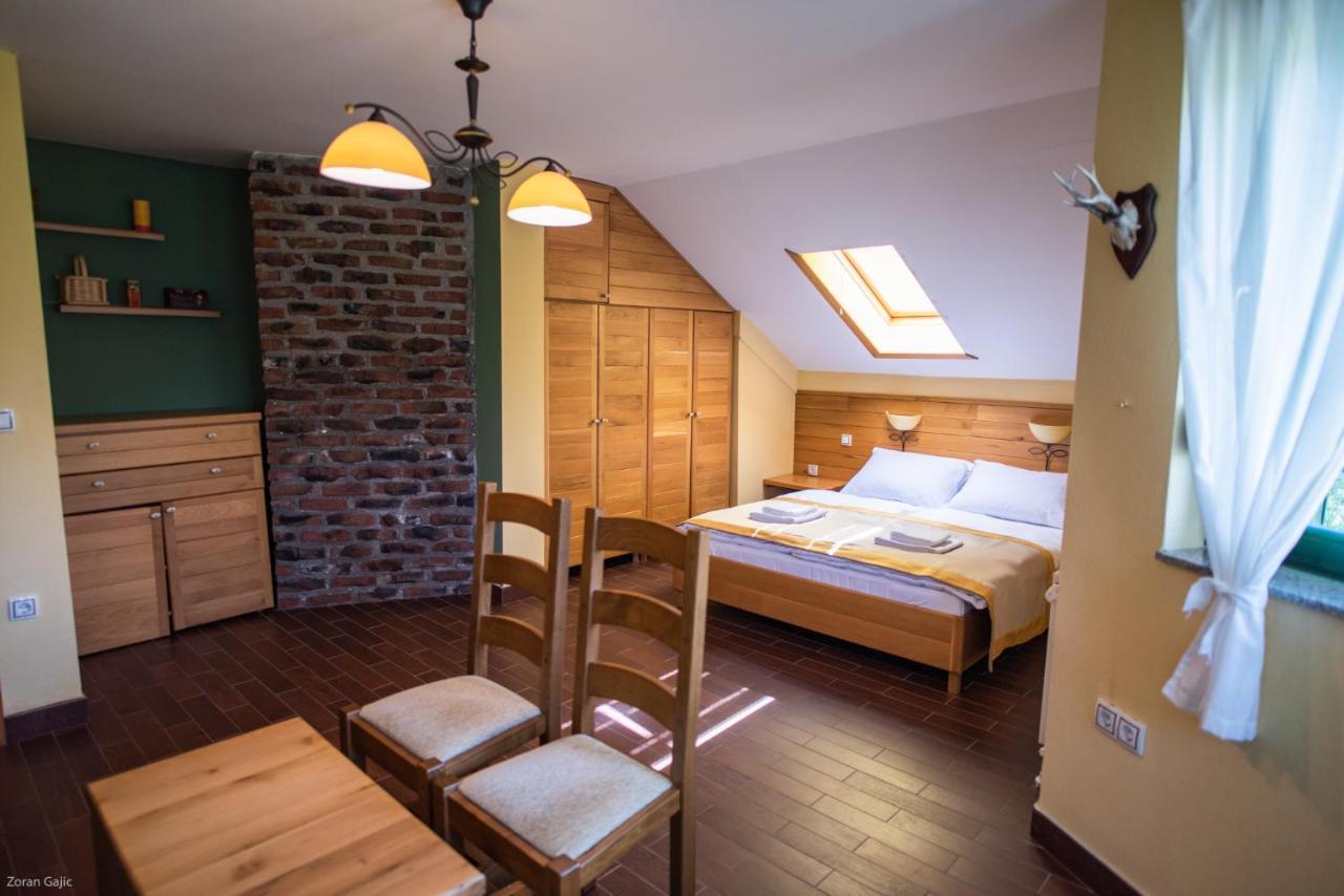 Hotel & Distillery Monogram Gradac  Exterior photo